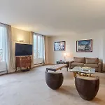 Apartment Arc De Triomphe By Studio Prestige