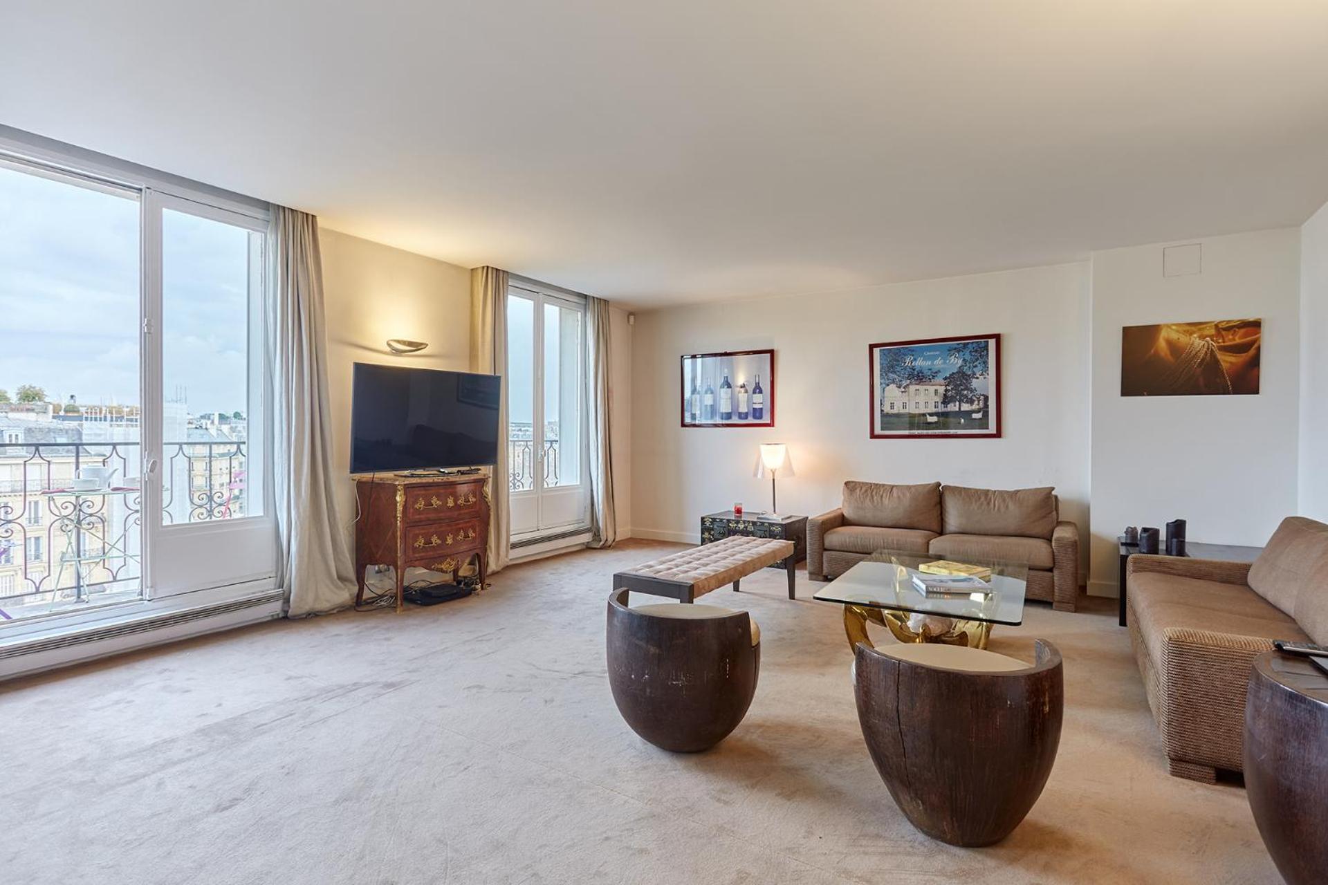 Arc De Triomphe By Prestige *