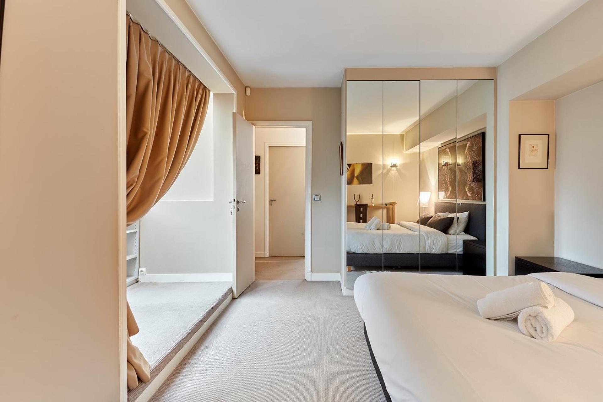 Arc De Triomphe By Prestige Paris